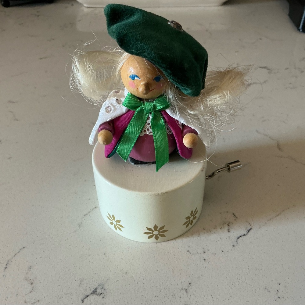 Steinbach musical Kiara handmade in Germany wooden figure